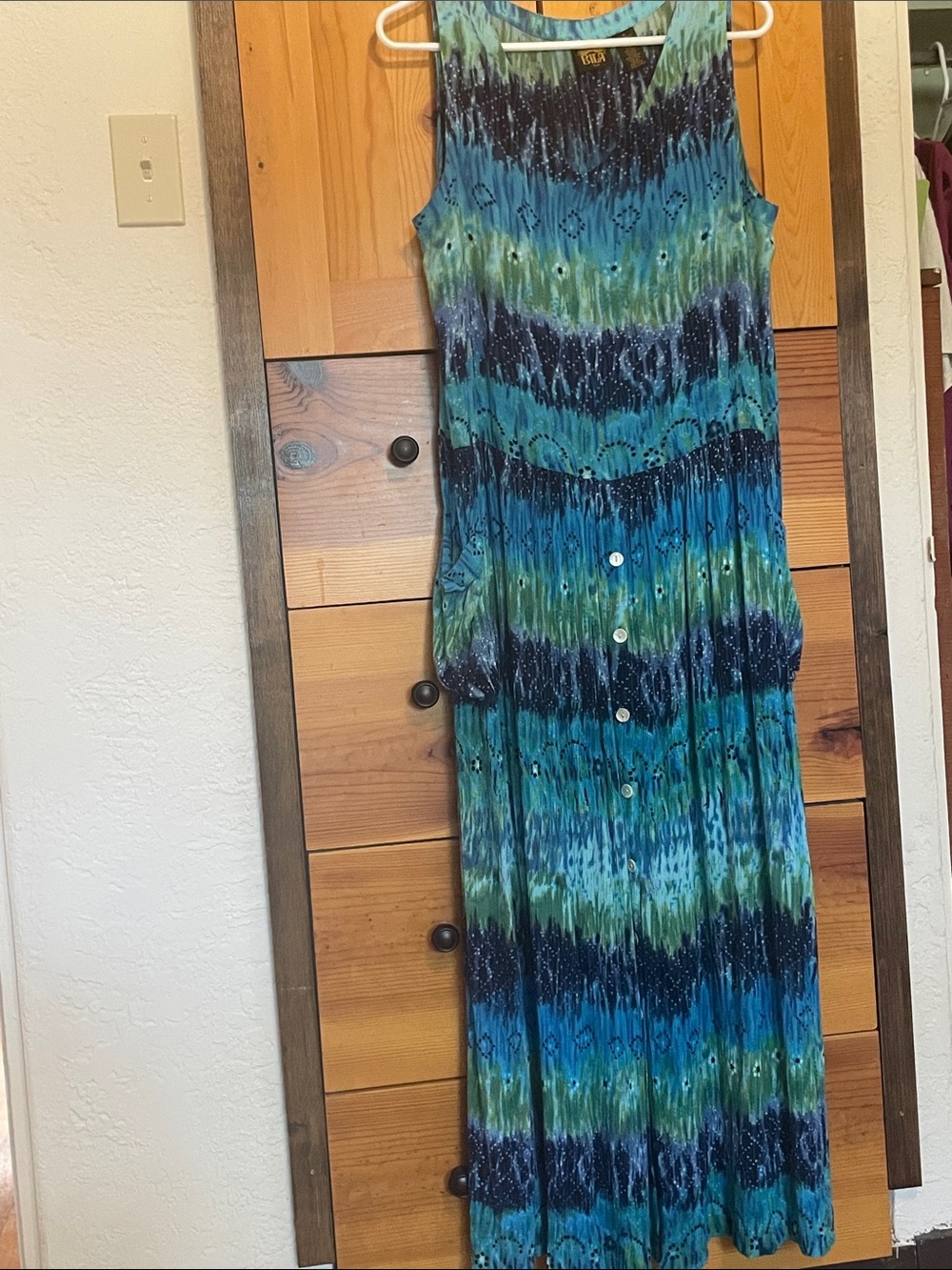 Bila 100% Rayon maxi dress size M